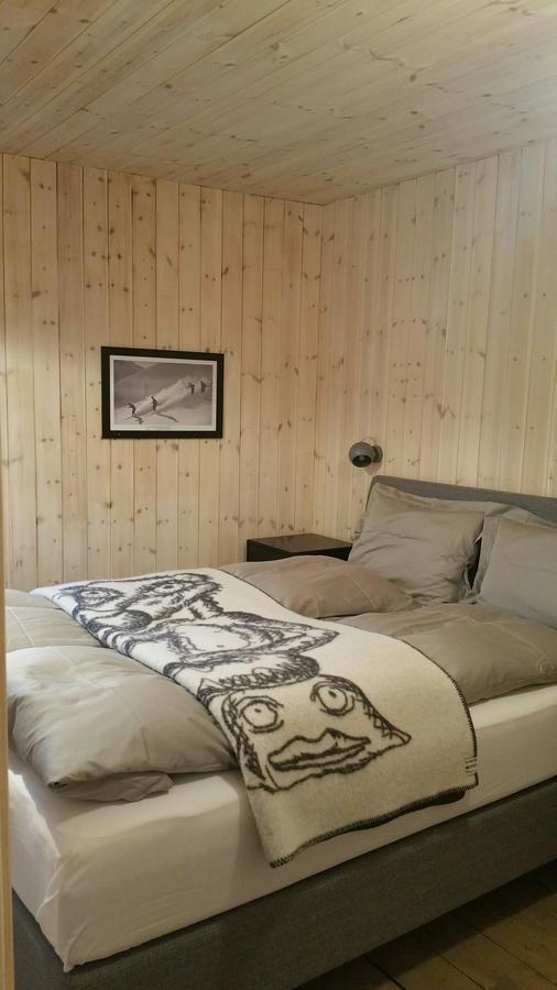 Lysvoldbrygga Bed & Breakfast Henningsvaer Exterior photo